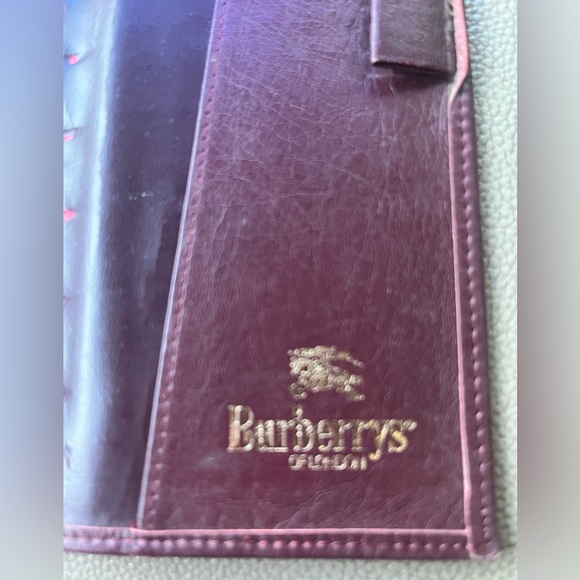Vintage Burberrys Nova Check Agenda - Picture 5 of 11